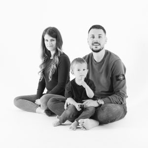 Portrait de famille en noir et blanc